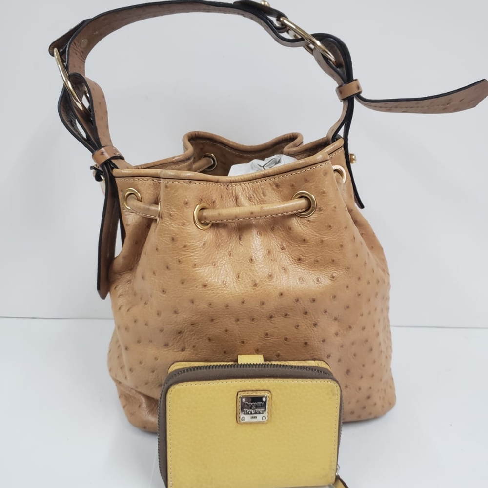 Dooney & Bourke